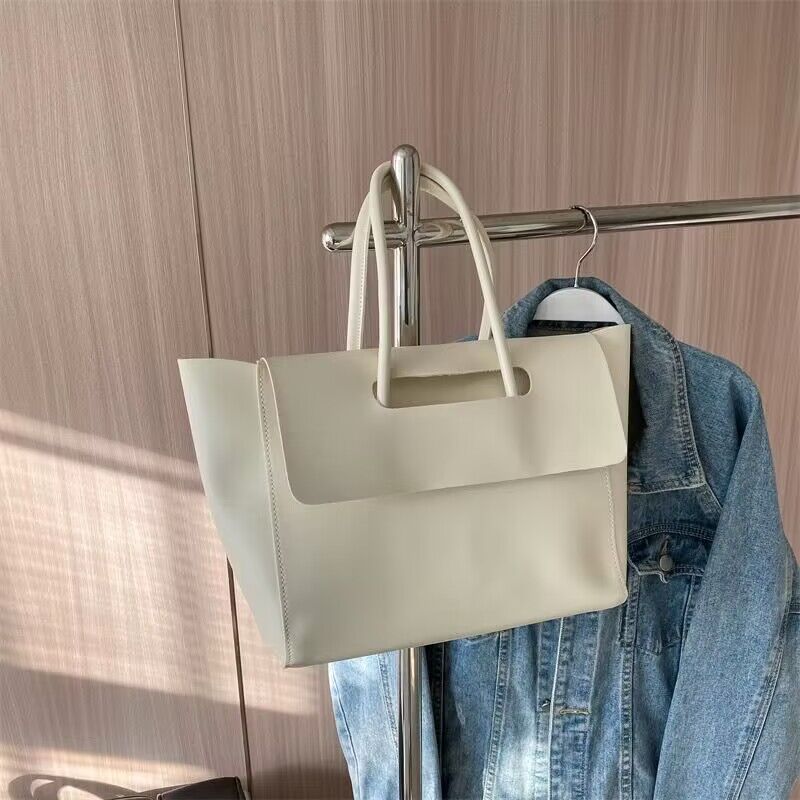 Women’s Retro Large Tote Bag